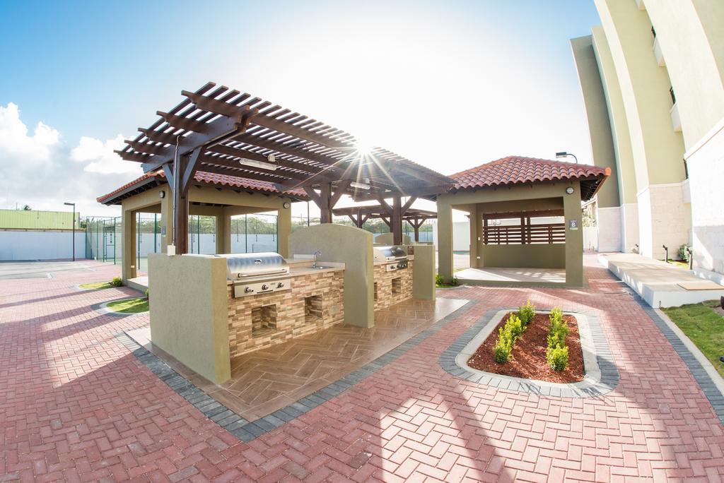 Palmaruba Condos Palm Beach Exteriér fotografie